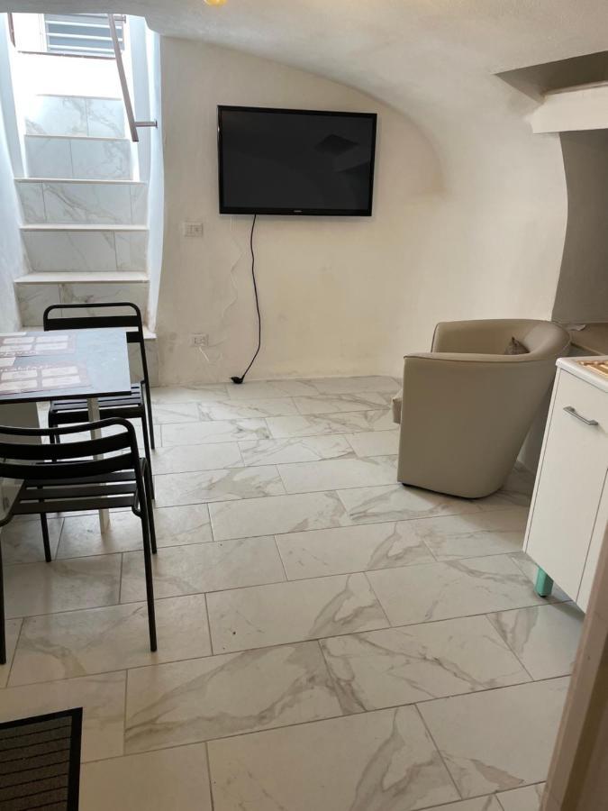 Mory&Clary Cave Palese Airport Bed & Breakfast Bari Eksteriør bilde