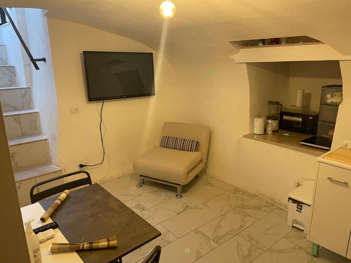 Mory&Clary Cave Palese Airport Bed & Breakfast Bari Eksteriør bilde